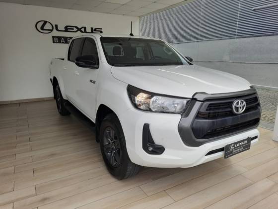 TOYOTA HILUX 2.8 D-4D TURBO DIESEL CD SR 4X4 AUTOMÁTICO